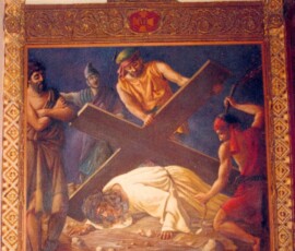 Jésus tombe pour la deuxième fois.
Jesus falls for the second time.